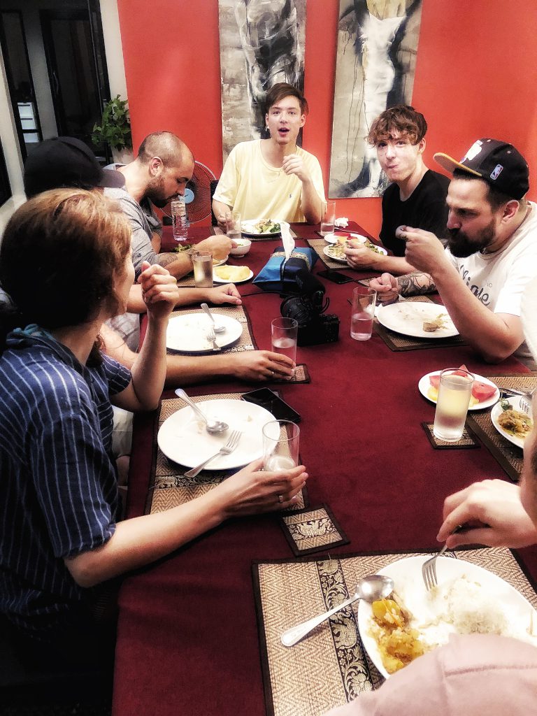 Dinner mit der Thailand Crew!