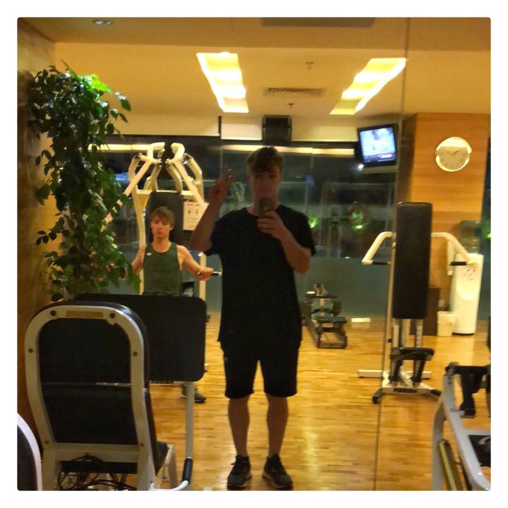 The boys work out! @Romanlochmann